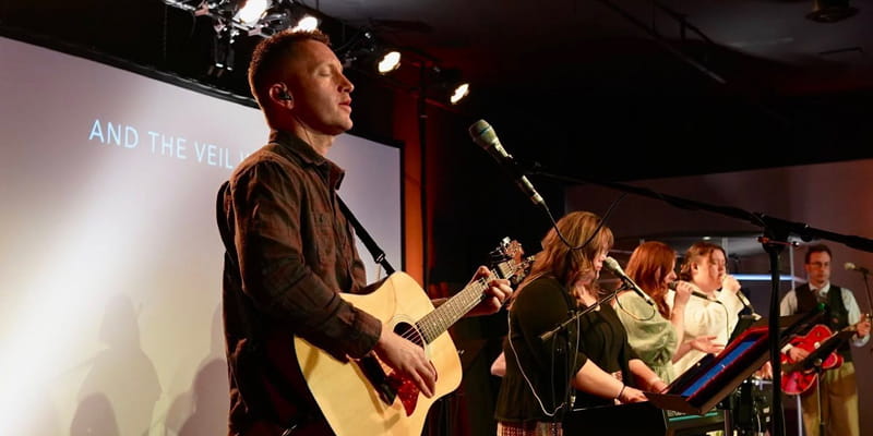 new life downtown campus sunday worship service band playing